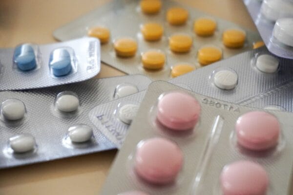 Colourful antibiotic blister packs — guide to ordering antibiotics online
